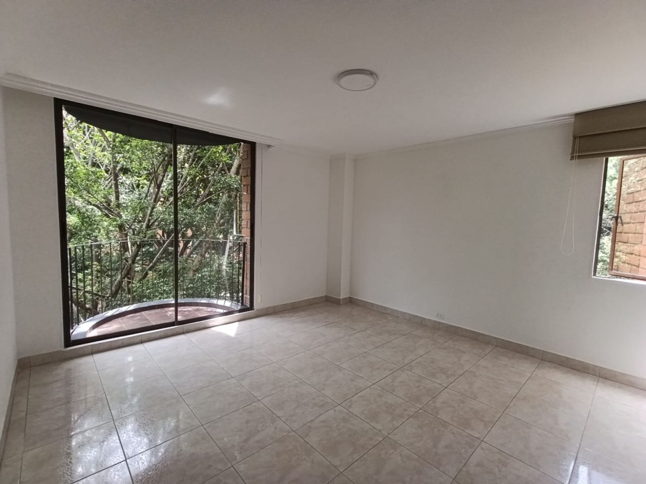 Apartamento en arriendo Antioquia Medellín Urbanizacion El Futuro 70 m2 Habitaciones 2 Baños 2 Garajes 1 Precio $4000000