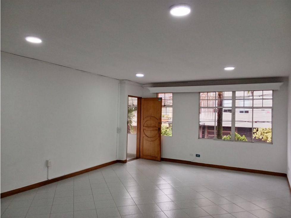 Apartamento en arriendo Antioquia Medellín Rosales 90 m2 Habitaciones 3 Baños 2 Garajes 0 Precio $2700000