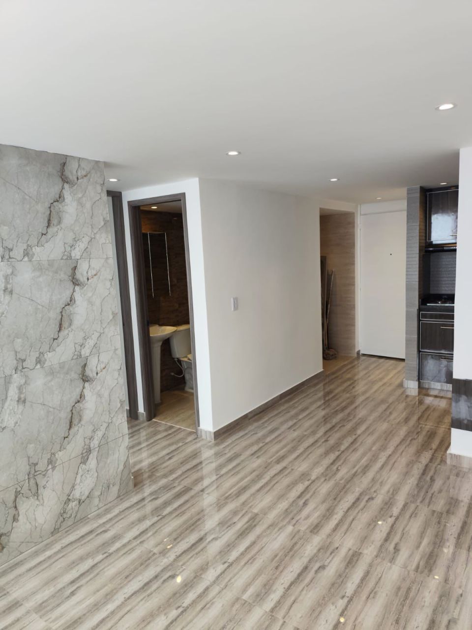 Apartamento en venta Cundinamarca Bogotá Carvajal 43 m2 Habitaciones 2 Baños 1 Garajes 0 Precio $255000000