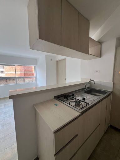 Apartaestudio en arriendo Antioquia Medellín Cristobal 40 m2 Habitaciones 1 Baños 1 Garajes 1 Precio $1700000