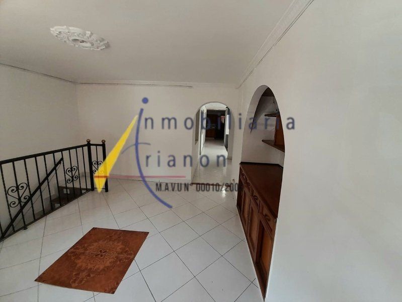 Casa en arriendo Antioquia Medellín Las Violetas 105 m2 Habitaciones 4 Baños 2 Garajes 0 Precio $2250000