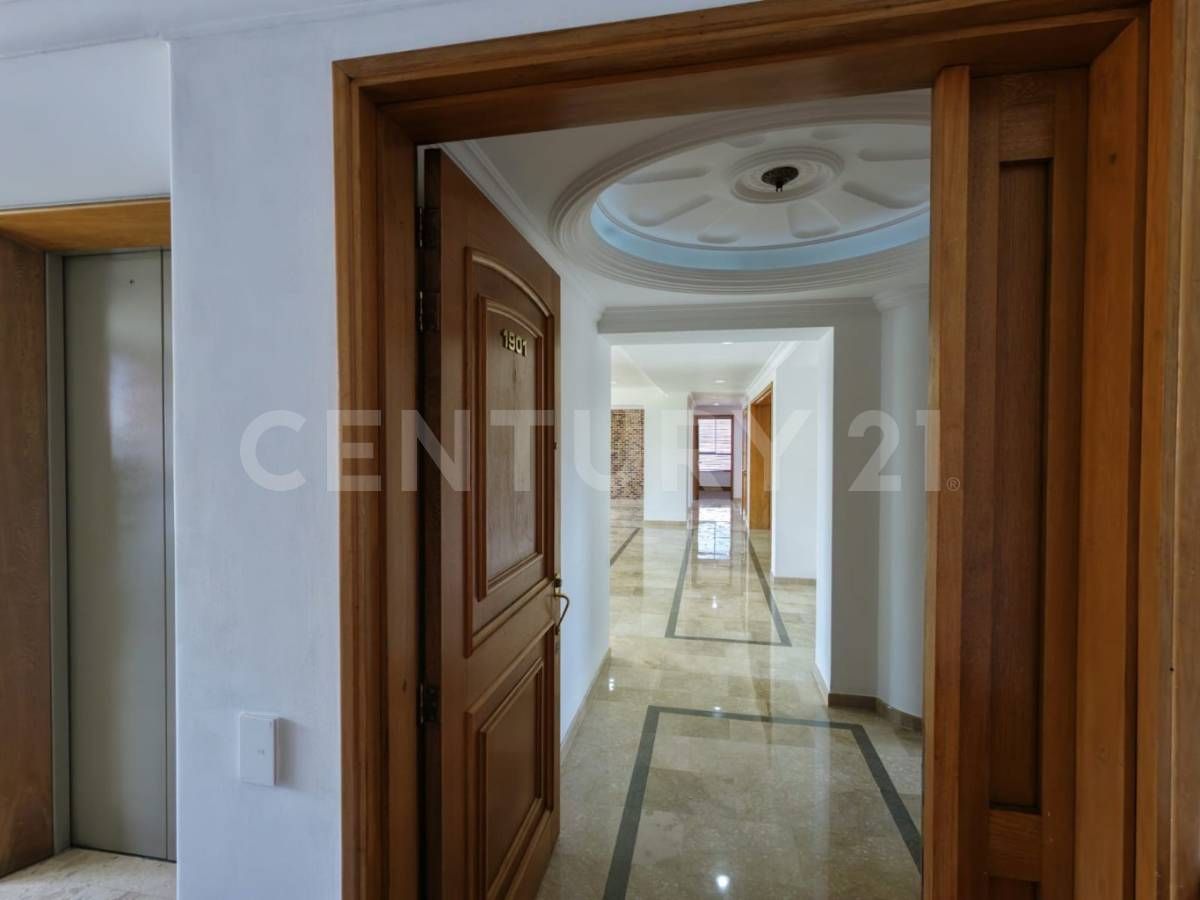 Apartamento en arriendo Antioquia Medellín El Poblado 230 m2 Habitaciones 3 Baños 6 Garajes 3 Precio $11500000
