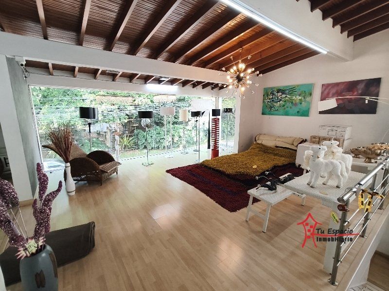Casa en arriendo Antioquia Medellín Patio Bonito 380 m2 Habitaciones 7 Baños 4 Garajes 0 Precio $22000000