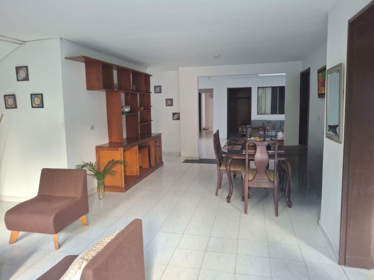 Casa en arriendo Antioquia Medellín Santa Monica 220 m2 Habitaciones 5 Baños 4 Garajes 0 Precio $4700000