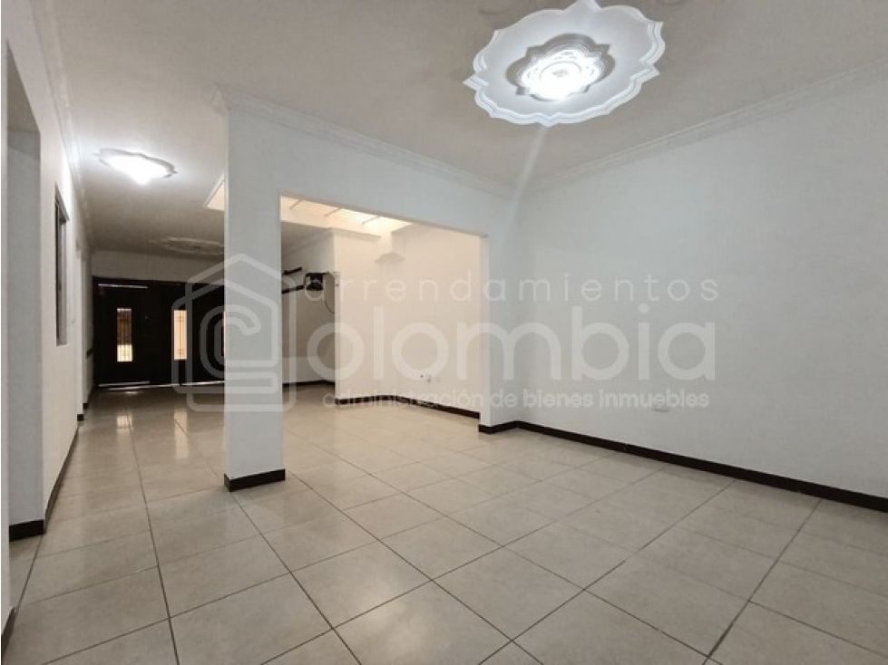 Casa en venta Antioquia Envigado Las Flores 110 m2 Habitaciones 4 Baños 2 Garajes 1 Precio $580000000