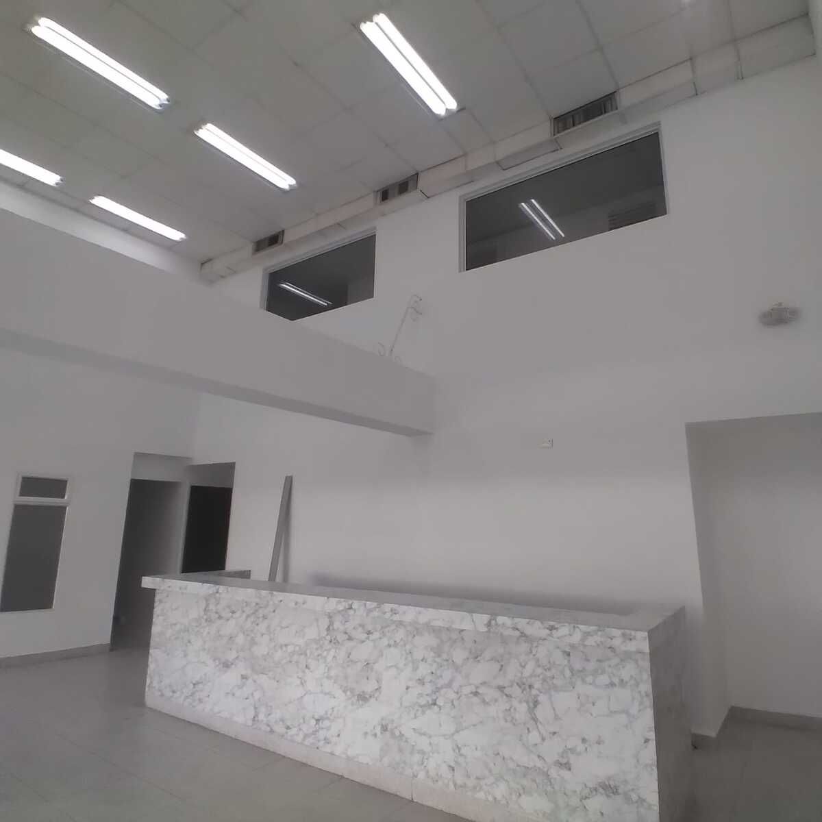 Local en arriendo Bolívar Cartagena Br Britania Unidad Residencial 244 m2 Habitaciones 0 Baños 4 Garajes 0 Precio $12695000