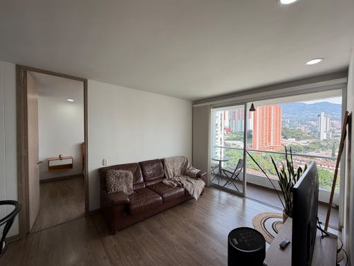 Apartamento en arriendo Antioquia Sabaneta Prados De Sabaneta 60 m2 Habitaciones 2 Baños 2 Garajes 1 Precio $2700000