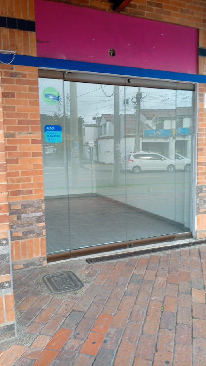 Local en arriendo Cundinamarca Bogotá Villa Del Prado 18 m2 Habitaciones 0 Baños 1 Garajes 0 Precio $2800100