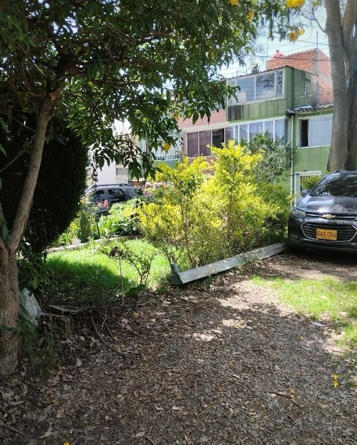 Casa en venta Cundinamarca Bogotá Paris Gaitan 148 m2 Habitaciones 5 Baños 2 Garajes 1 Precio $460000000
