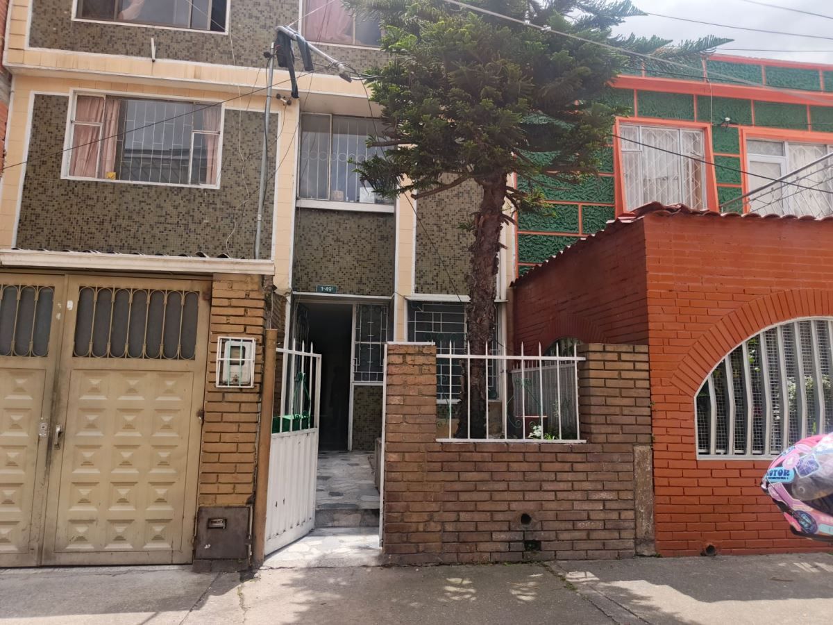 Apartamento en arriendo Cundinamarca Bogotá Calvo Sur 80 m2 Habitaciones 3 Baños 1 Garajes 0 Precio $1500000