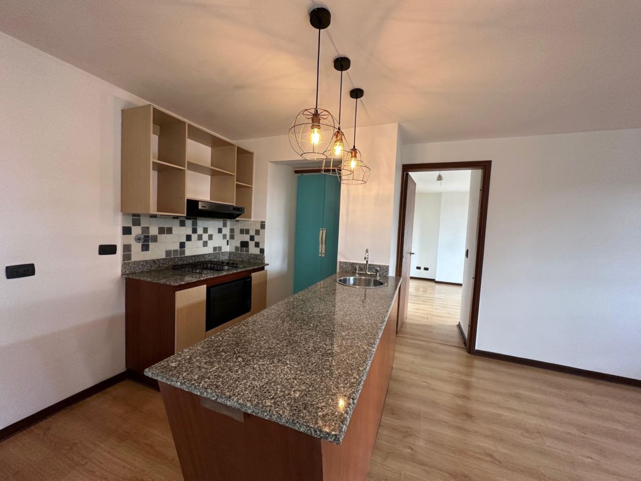 Apartaestudio en arriendo Antioquia Medellín Los Naranjos 70 m2 Habitaciones 1 Baños 2 Garajes 1 Precio $3800000