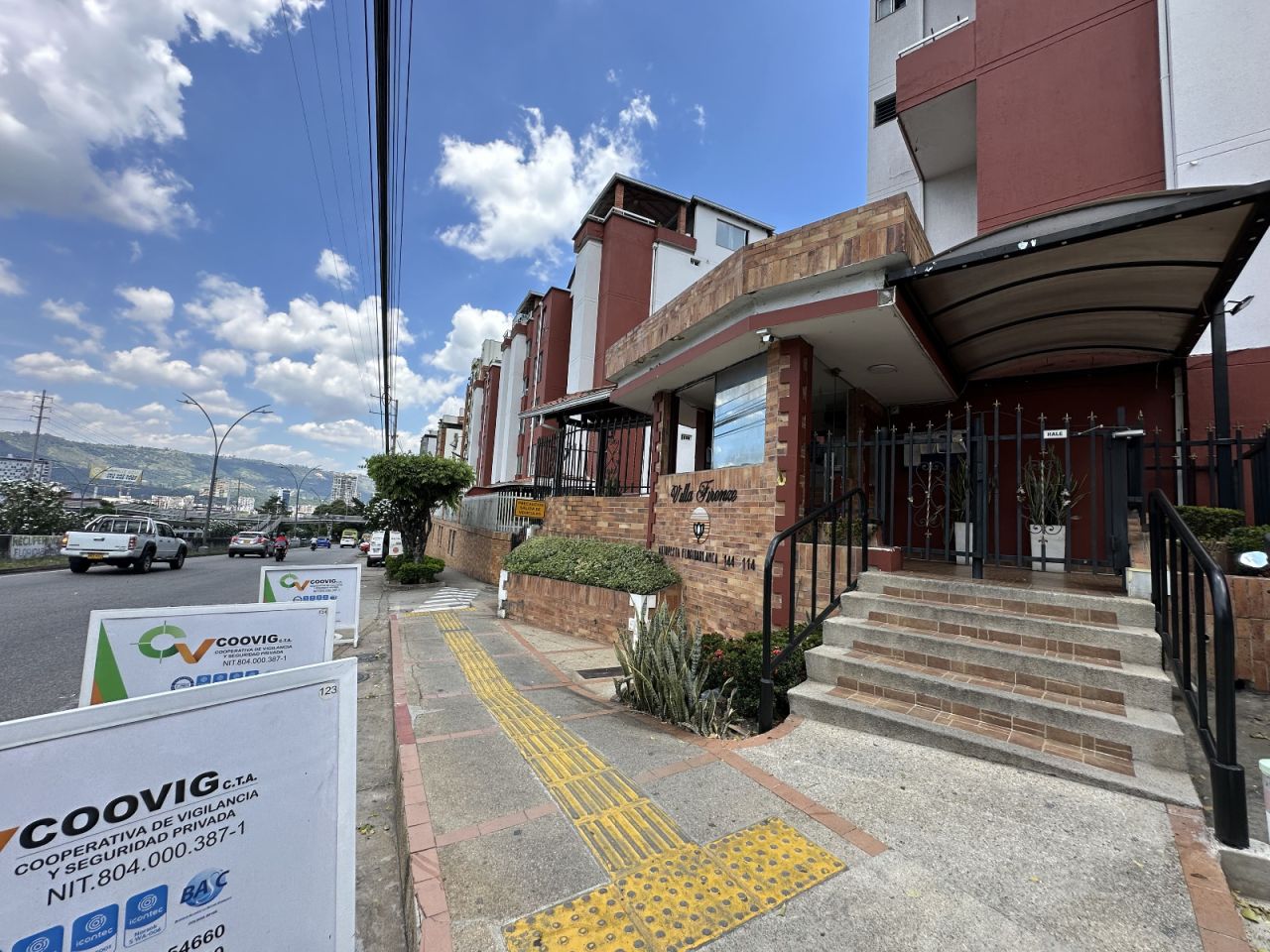 Apartamento en arriendo Santander Floridablanca Urbanizacion Cerros Del Campestre 110 m2 Habitaciones 4 Baños 3 Garajes 1 Precio $1935000