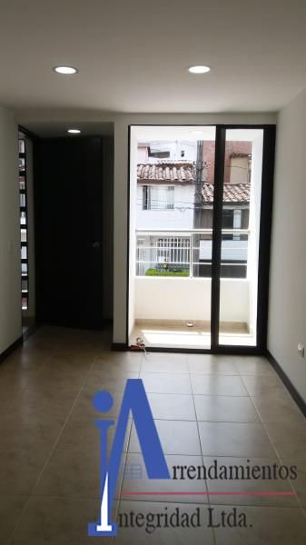 Apartamento en venta Antioquia Medellín La Gloria 70 m2 Habitaciones 3 Baños 2 Garajes 0 Precio $480000000