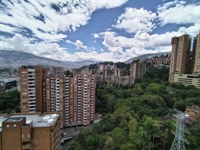Apartamento en arriendo Antioquia Medellín Colombia 92 m2 Habitaciones 2 Baños 2 Garajes 2 Precio $5800000