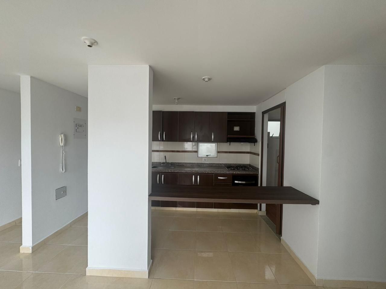 Apartamento en arriendo Risaralda Pereira Villa Navarra 70 m2 Habitaciones 3 Baños 2 Garajes 1 Precio $1800000