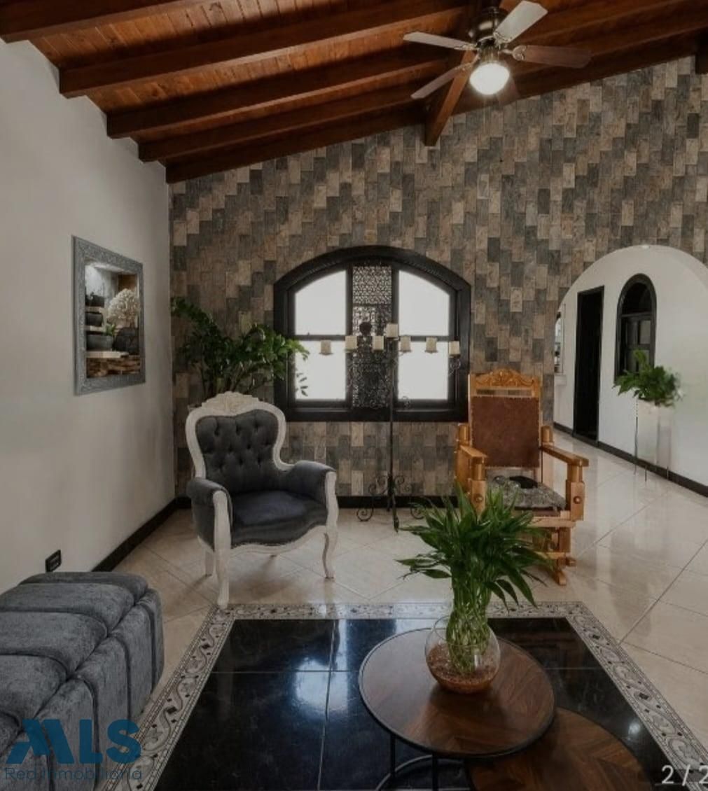 Casa en venta Antioquia Medellín Caicedo 352 m2 Habitaciones 4 Baños 3 Garajes 0 Precio $698000000