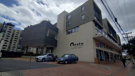 Apartamento en arriendo Cundinamarca Bogotá El Dorado 75 m2 Habitaciones 3 Baños 2 Garajes 1 Precio $2150000