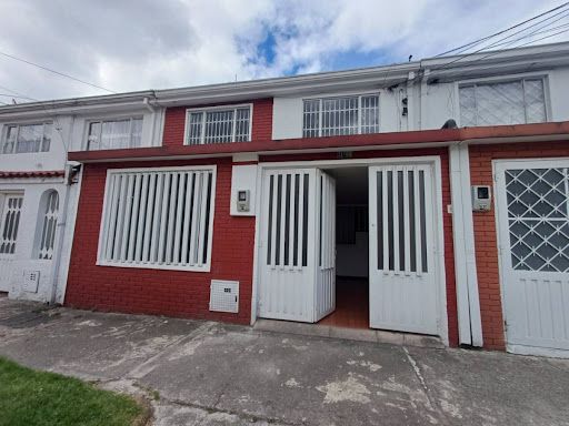Casa en arriendo Cundinamarca Bogotá Minuto De Dios 150 m2 Habitaciones 4 Baños 2 Garajes 1 Precio $2800000