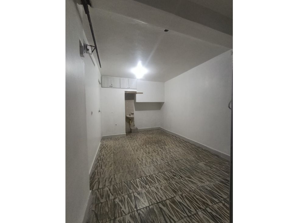 Local en arriendo Antioquia Medellín Bello Horizonte 15 m2 Habitaciones 0 Baños 1 Garajes 0 Precio $1600000