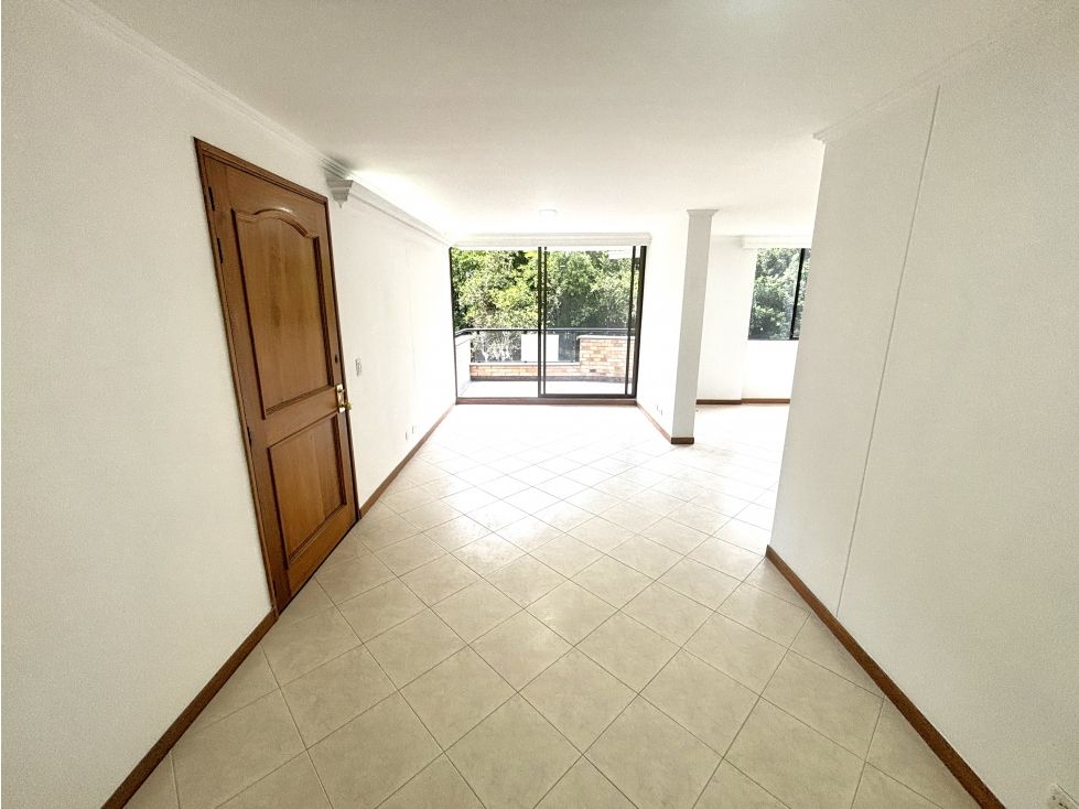 Apartamento en arriendo Antioquia Envigado Zúñiga 80 m2 Habitaciones 2 Baños 2 Garajes 1 Precio $4000000