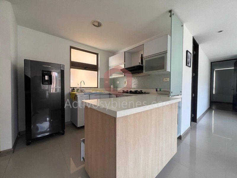 Apartamento en arriendo Antioquia Medellín El Pinal 72 m2 Habitaciones 2 Baños 2 Garajes 2 Precio $4400000