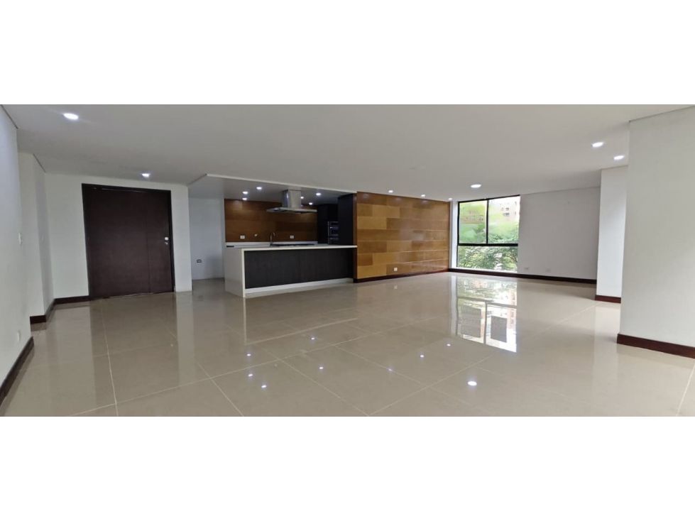 Apartamento en arriendo o venta Antioquia Medellín Villa Carlota 297 m2 Habitaciones 4 Baños 5 Garajes 3 Precio venta $2300000000 Precio arriendo $15400000