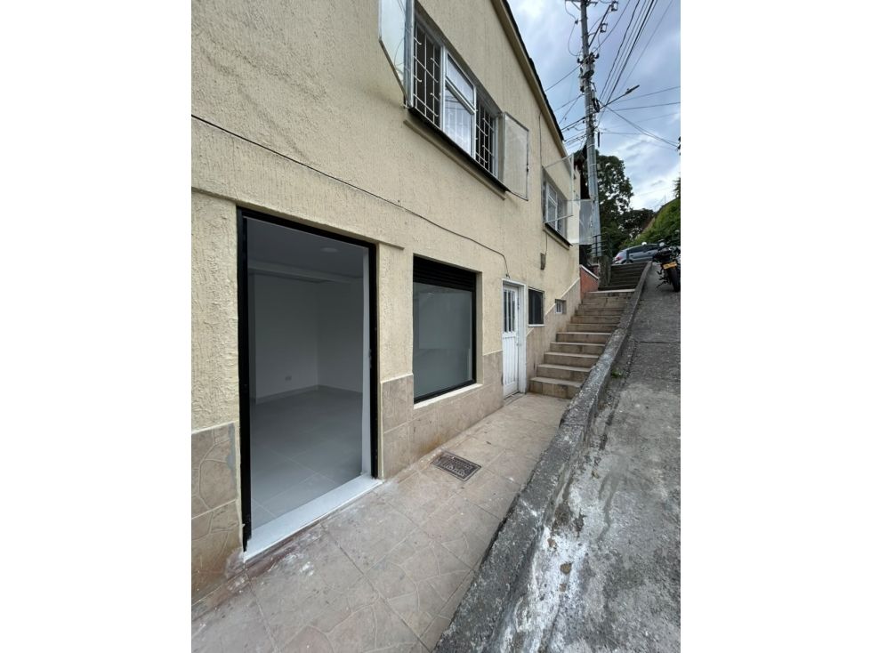 Local en arriendo Caldas Manizales Lleras 15 m2 Habitaciones 0 Baños 1 Garajes 0 Precio $970000