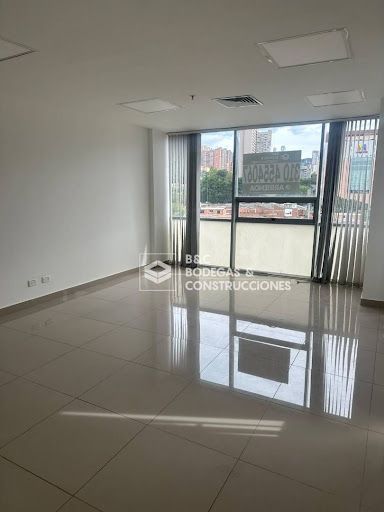 Oficina en arriendo Antioquia Envigado Primavera 38 m2 Habitaciones 0 Baños 1 Garajes 1 Precio $3500000