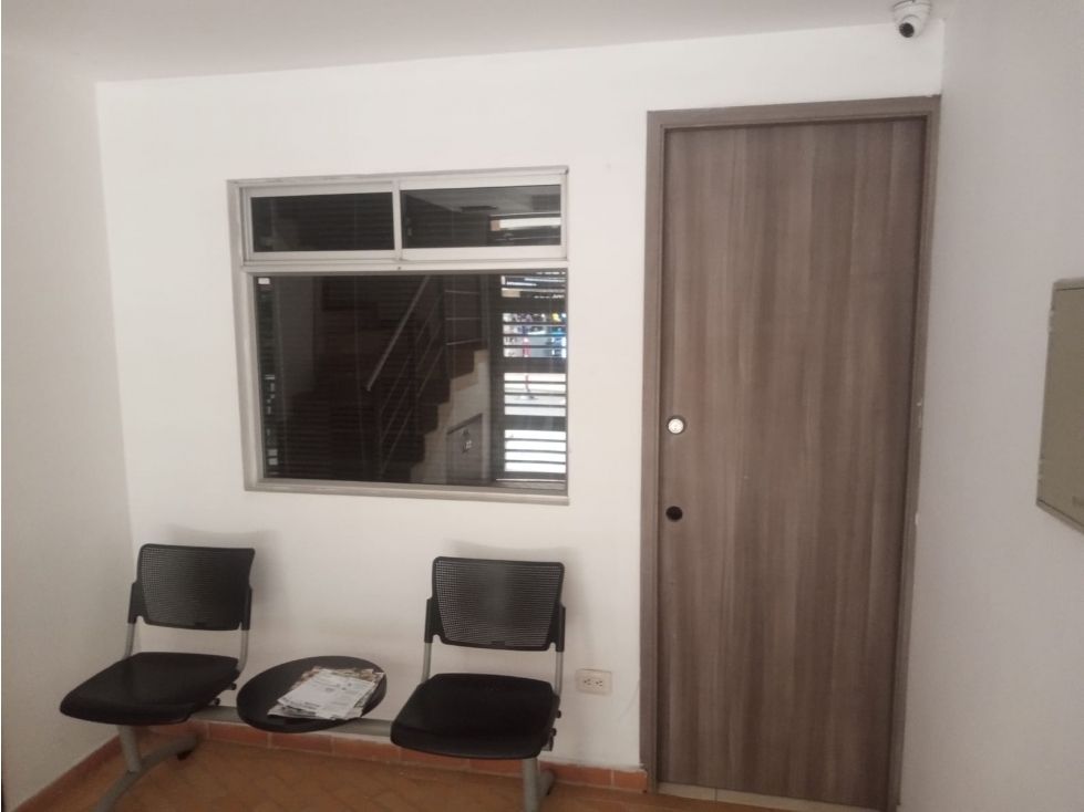 Oficina en arriendo Antioquia Sabaneta Betania 12 m2 Habitaciones 0 Baños 1 Garajes 0 Precio $600000