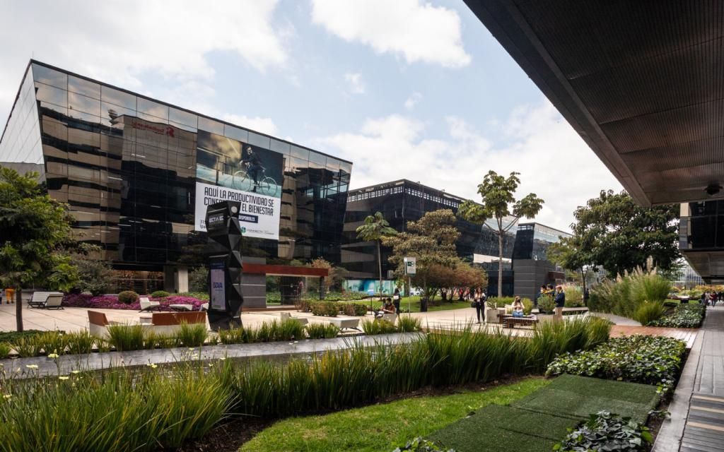 Oficina en arriendo Cundinamarca Bogotá Los Álamos 2081 m2 Habitaciones 0 Baños 0 Garajes 40 Precio $160237000
