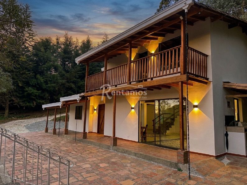 Casa en arriendo Antioquia Rionegro Rionegro 250 m2 Habitaciones 3 Baños 4 Garajes 5 Precio $4490000