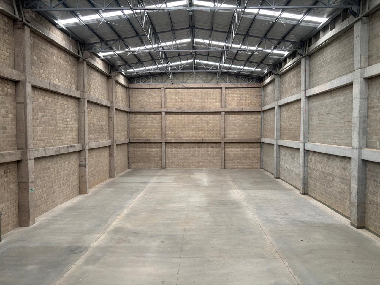 Bodega en arriendo Antioquia Rionegro Cuatro Esquinas 1026 m2 Habitaciones 0 Baños 6 Garajes 4 Precio $30000000