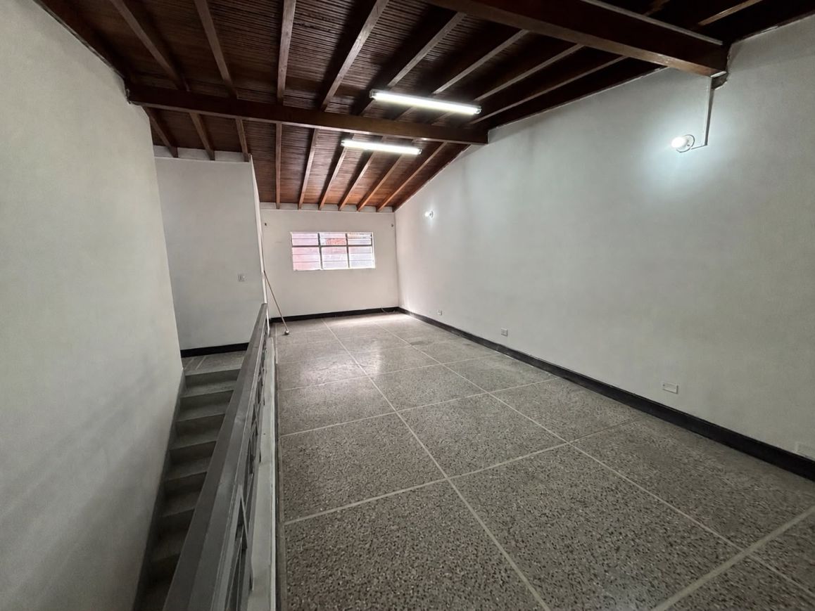 Casa en arriendo Antioquia Medellín Calasanz 116 m2 Habitaciones 3 Baños 2 Garajes 1 Precio $4200000