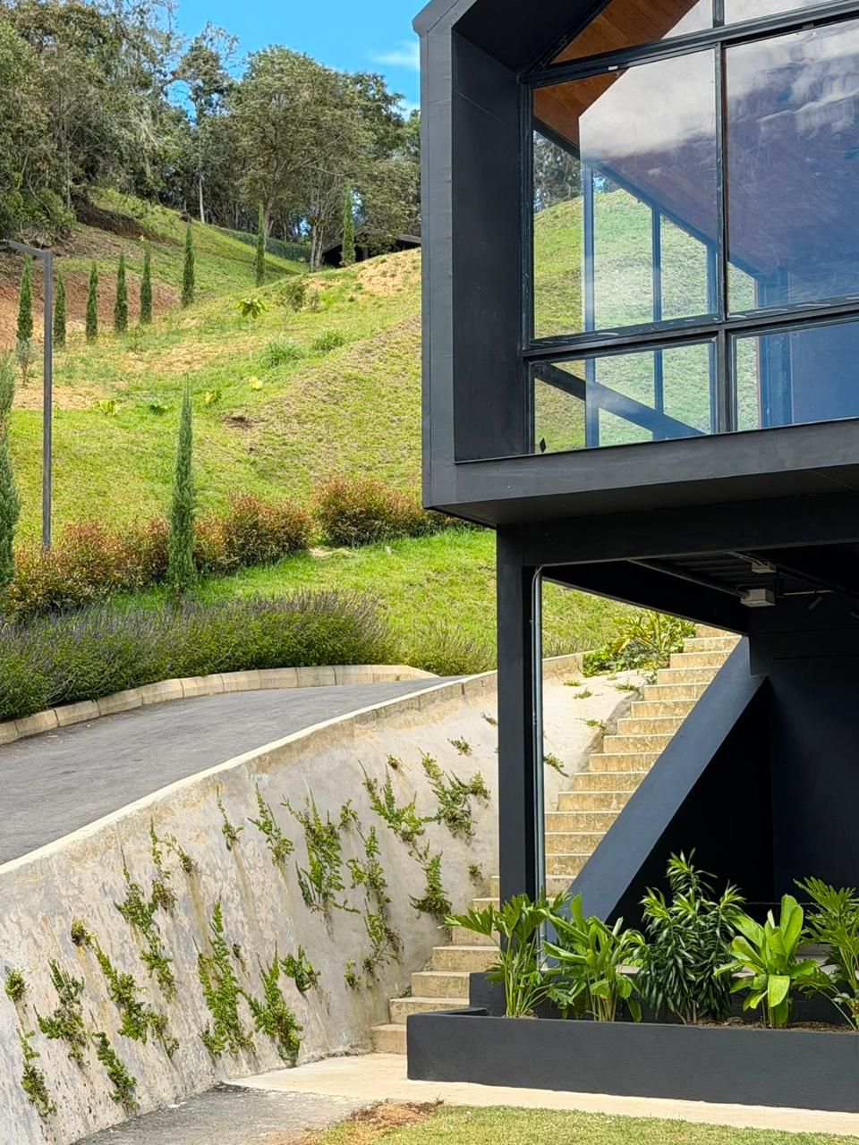 Casa Campestre en venta Antioquia El Retiro Ub Chapineros 371 m2 Habitaciones 3 Baños 5 Garajes 4 Precio $2249000000