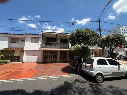 Casa en venta Santander Bucaramanga Campestre 410 m2 Habitaciones 5 Baños 4 Garajes 2 Precio $1300000000
