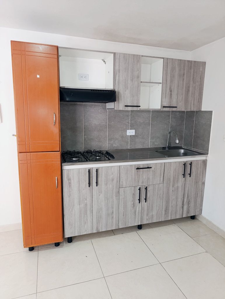 Apartamento en arriendo Antioquia Bello Prado 85 m2 Habitaciones 4 Baños 3 Garajes 0 Precio $1600000