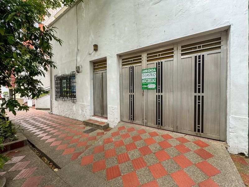 Casa en arriendo Antioquia Medellín Cristobal 410 m2 Habitaciones 9 Baños 3 Garajes 1 Precio $6000000
