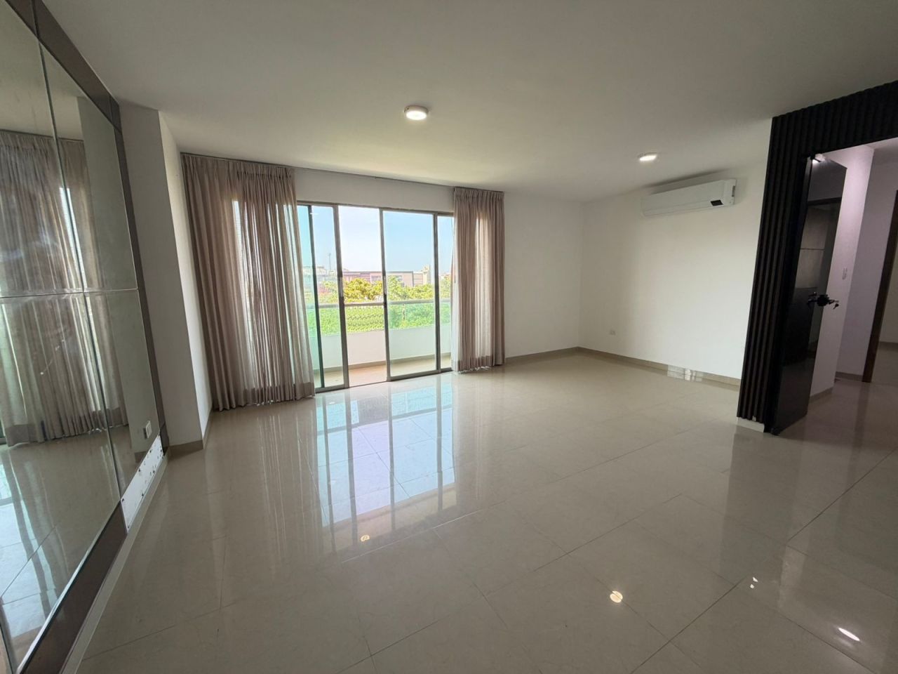 Apartamento en arriendo Atlántico Barranquilla Altamira 92 m2 Habitaciones 2 Baños 2 Garajes 1 Precio $6200000