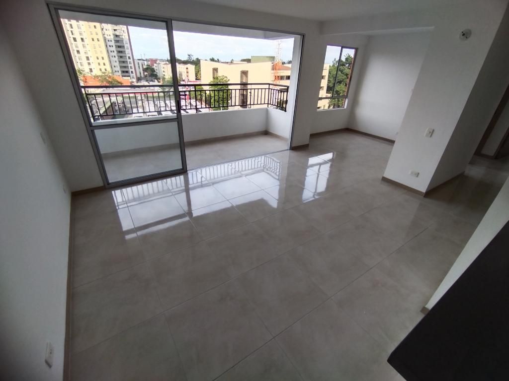 Apartamento en arriendo Valle Del Cauca Cali Prados Del Norte 75 m2 Habitaciones 2 Baños 2 Garajes 1 Precio $2300000