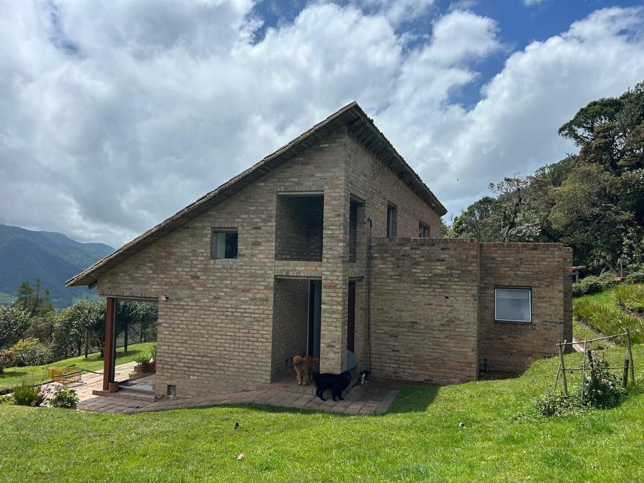 Finca en arriendo Cundinamarca La Calera La Calera 381 m2 Habitaciones 4 Baños 3 Garajes 4 Precio $7500000