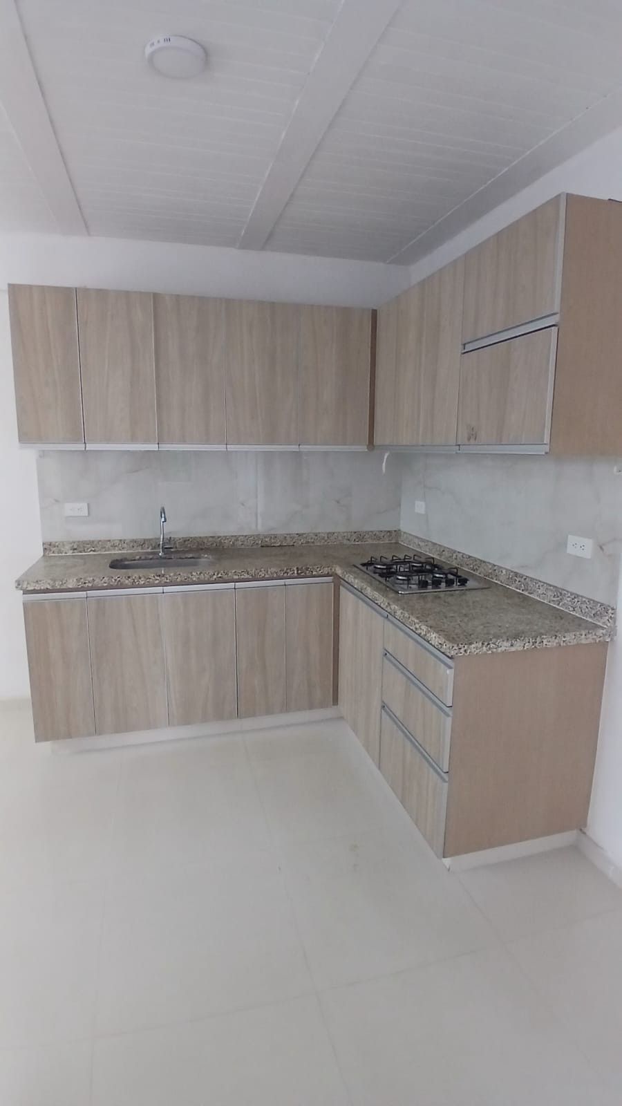 Apartamento en arriendo Valle Del Cauca Cali Santo Domingo 60 m2 Habitaciones 2 Baños 1 Garajes 0 Precio $1200000
