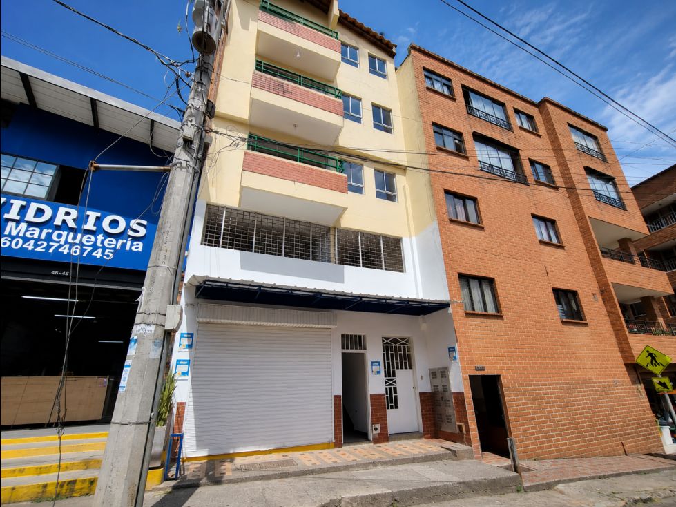 Local en arriendo Antioquia Copacabana Simon Bolivar Sb centro 230 m2 Habitaciones 0 Baños 2 Garajes 0 Precio $12000000