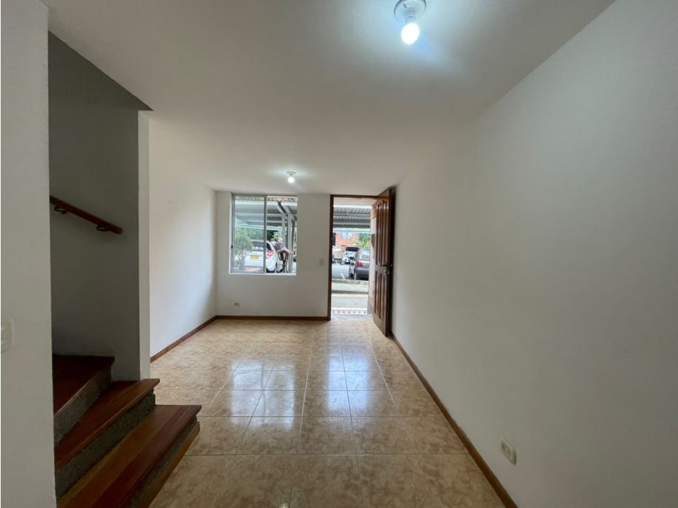 Casa en arriendo Antioquia Medellín Asomadera No2 120 m2 Habitaciones 3 Baños 3 Garajes 1 Precio $3300000