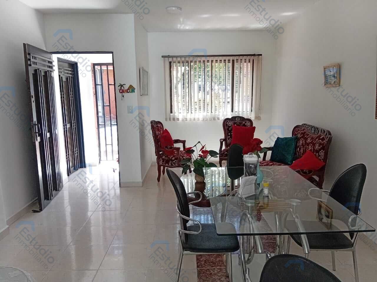 Casa en arriendo Antioquia Medellín Buenos Aires 110 m2 Habitaciones 3 Baños 3 Garajes 0 Precio $2500000