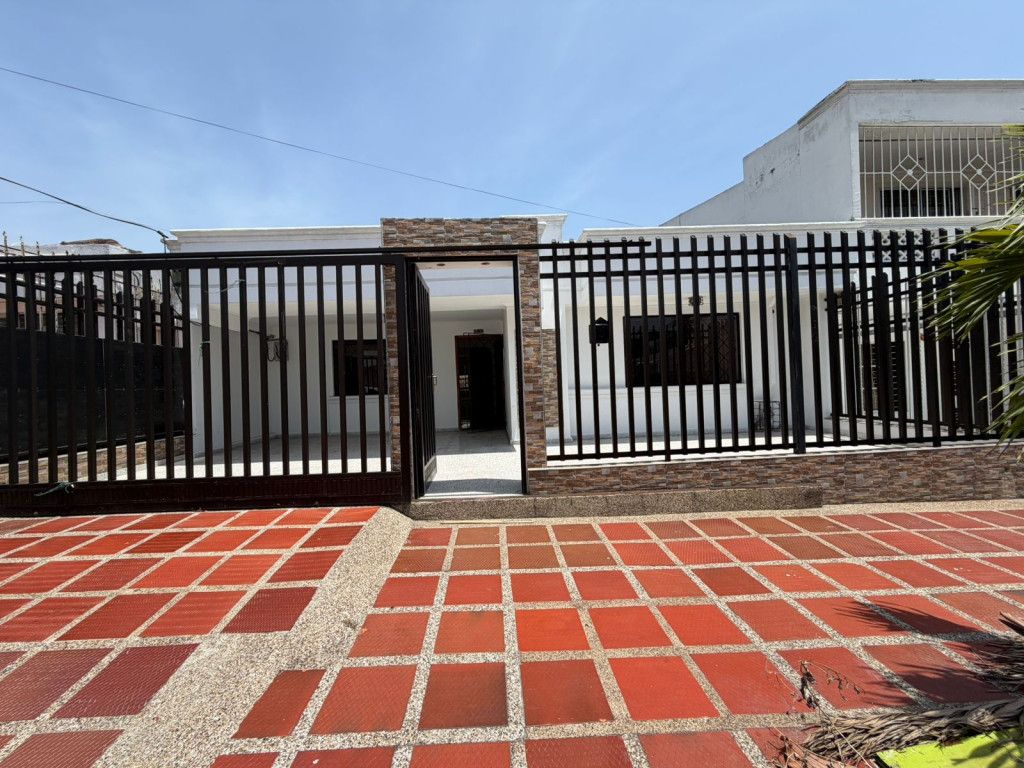 Casa en arriendo Atlántico Barranquilla Los Andes 256 m2 Habitaciones 5 Baños 2 Garajes 0 Precio $2900000