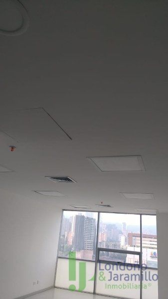 Oficina en arriendo Antioquia Envigado Primavera 37 m2 Habitaciones 0 Baños 0 Garajes 1 Precio $3100000