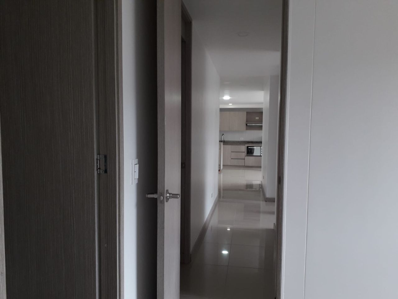 Apartamento en arriendo Antioquia Envigado Uribe Ángel 71 m2 Habitaciones 3 Baños 2 Garajes 1 Precio $3500000