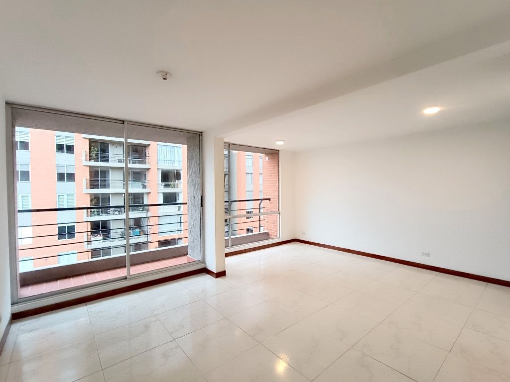 Apartamento en arriendo Cundinamarca Bogotá Santa Rosa 77 m2 Habitaciones 3 Baños 2 Garajes 2 Precio $3419000