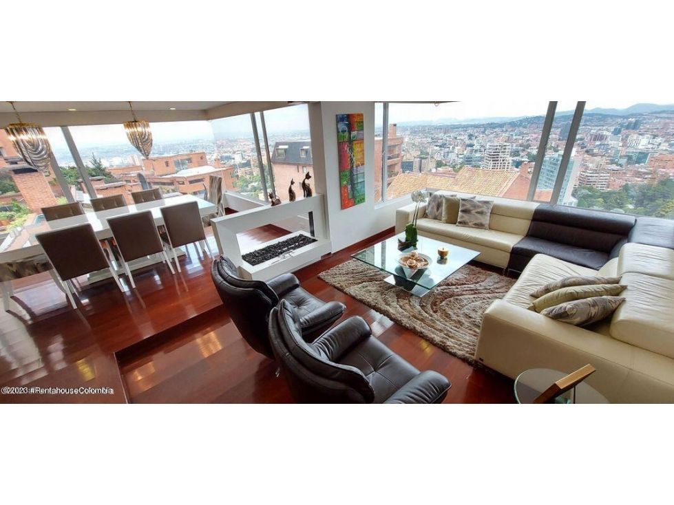 Apartamento en arriendo Cundinamarca Bogotá El Refugio 159 m2 Habitaciones 3 Baños 5 Garajes 2 Precio $11500000