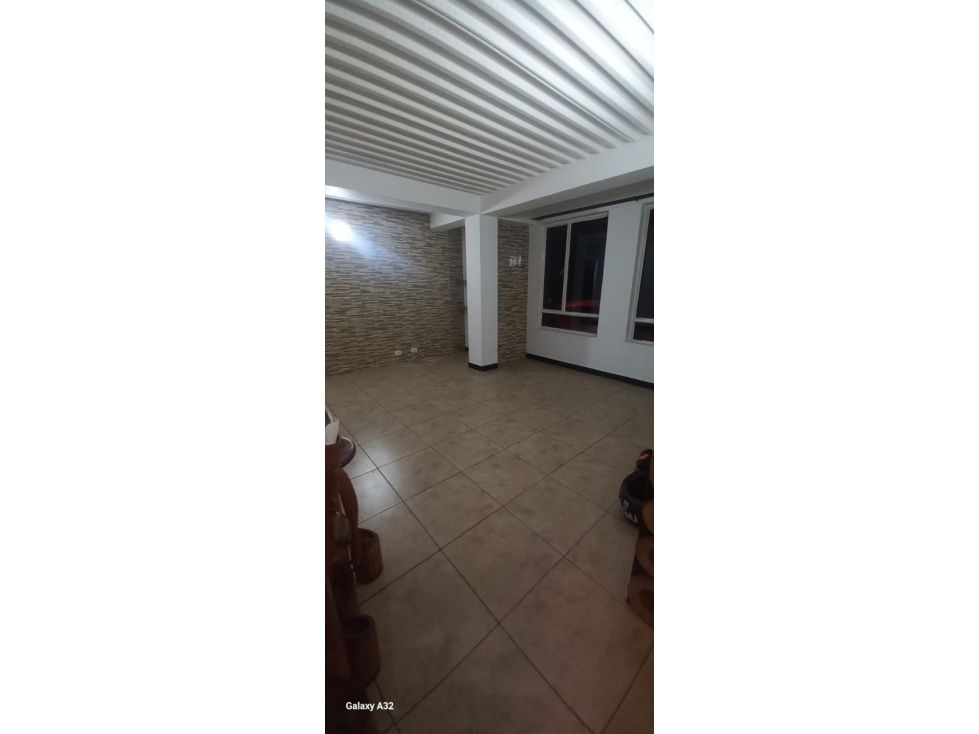 Apartamento en arriendo Caldas Manizales Lleras 90 m2 Habitaciones 3 Baños 1 Garajes 0 Precio $1150000